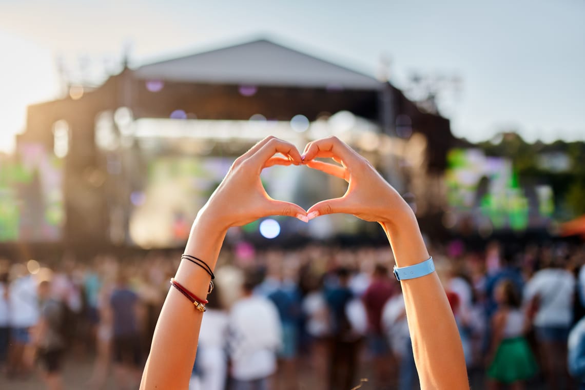 🎉 Top festivaluri de vară din Europa unde ai roaming cu YOXO. Fără stres, doar vibe.